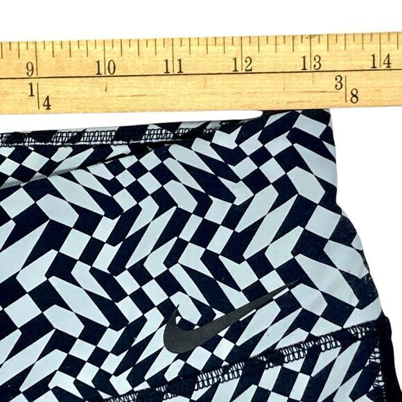 Nike Legendary Athletic Leggings M Black Gray Print Performance Workout Stretchy - Picture 11 of 16